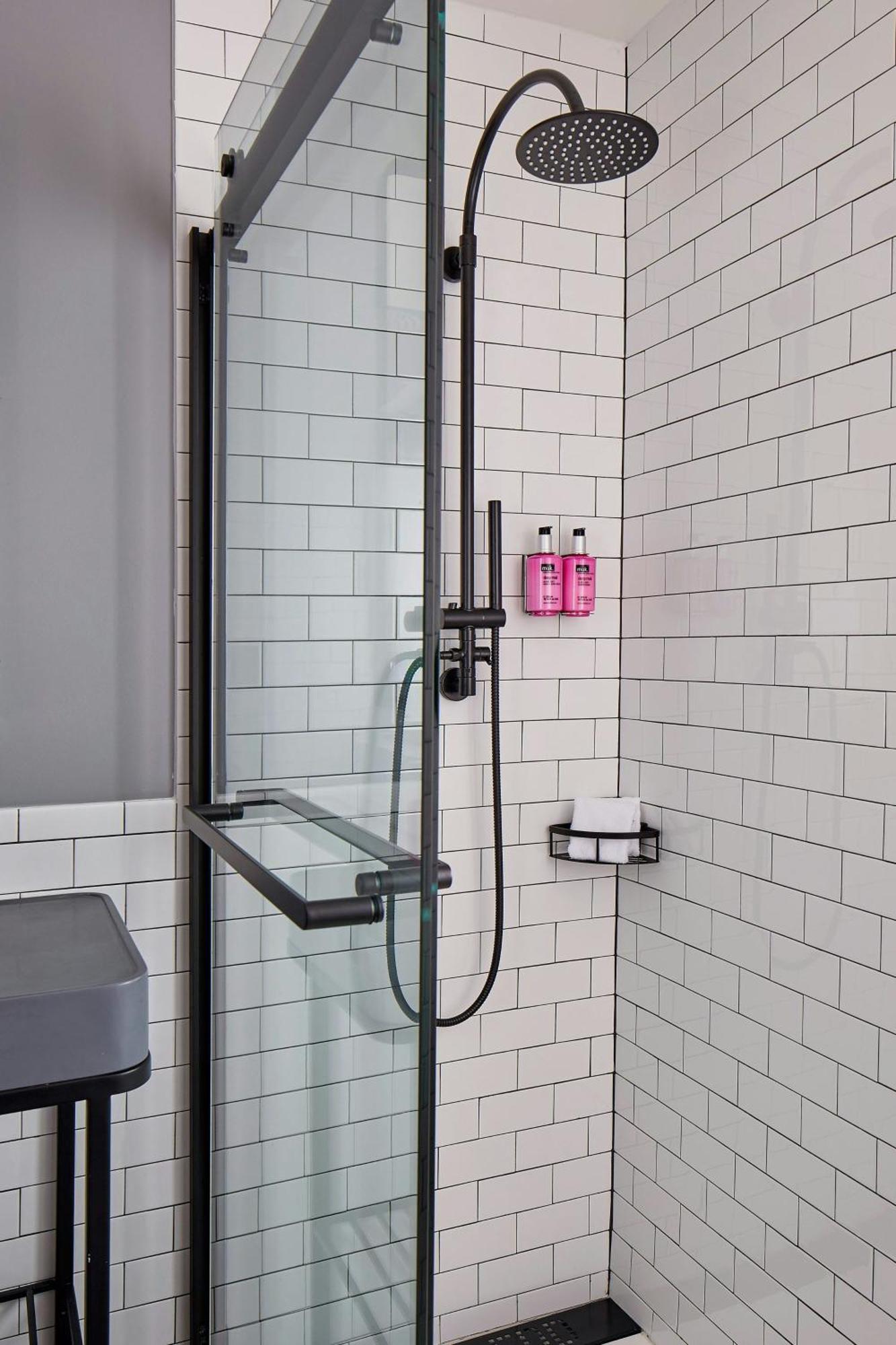 Moxy Downtown Hotel