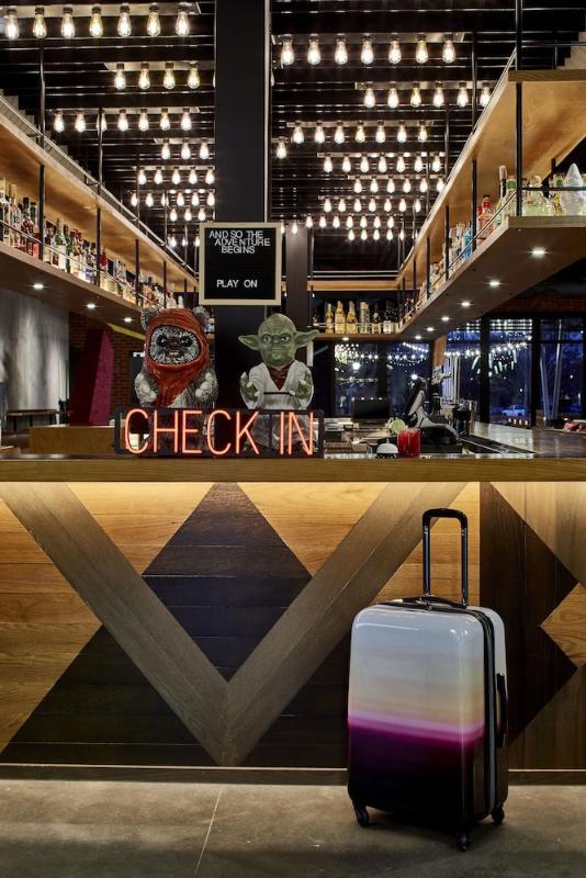 Moxy Downtown Hotel Chattanooga